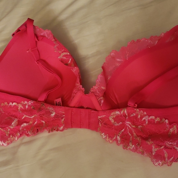 36DD La Senza "Beyond Sexy - Ultimate Plunge" - Picture 2 of 7
